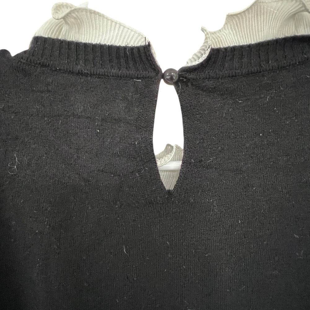 Sioni Milano Black Sweater with Ruffled Collar and Pearl Accents - Picture 6 of 7